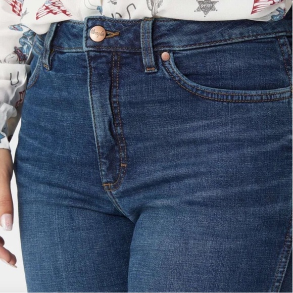 Wrangler Retro High Rise Trumpet Flare/Bell Bottom Jeans Size 26/32 - Picture 6 of 16